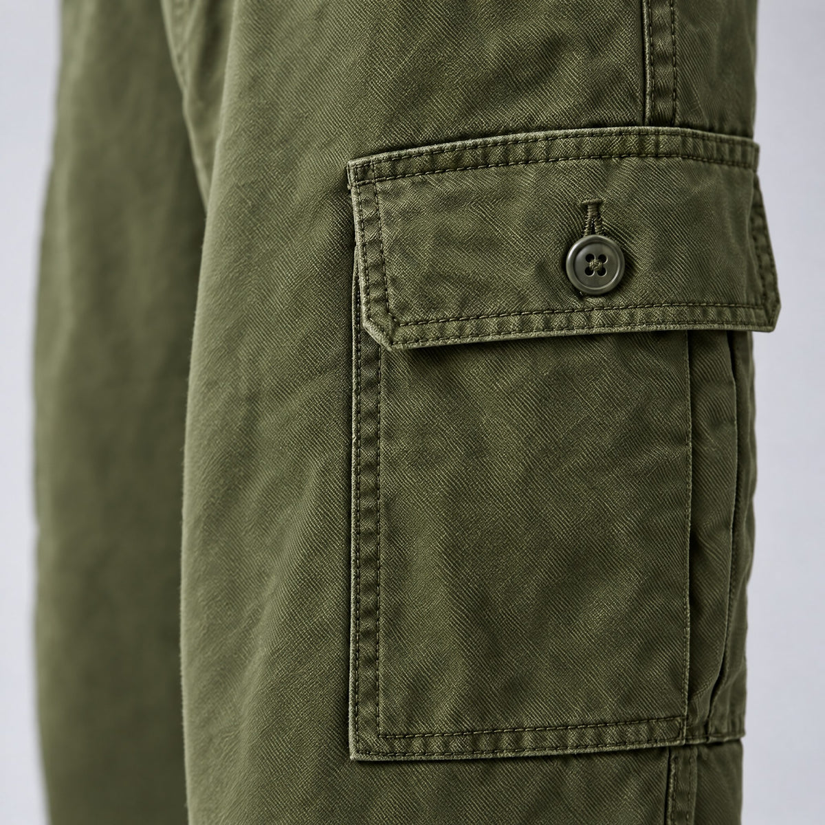 Rufus | Relaxed Straight-Leg Cargo Trousers – DETAIL